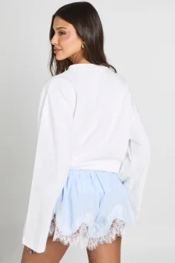 Short Évasé À Rayures Avec Bordure En Dentelle