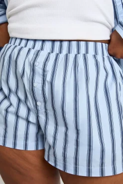 boohoo Short Évasé À Rayures Grande Taille<Femme Shorts