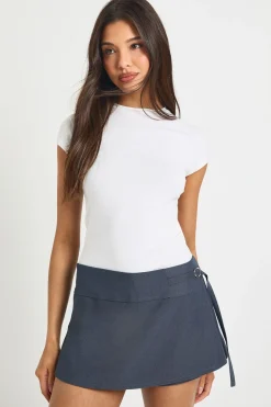 Skort sur mesure à détails de boucle