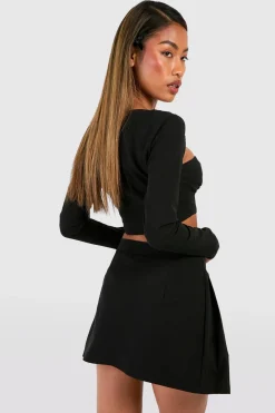 Square Neck Crop & Pleated Skirt