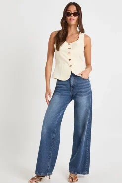 Square Neck Gold Button Waistcoat → Gilet à boutons dorés et col carré
