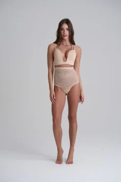 String Sculptant Taille Haute En Dentelle