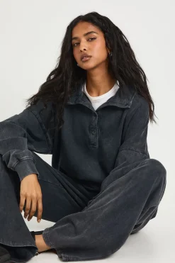 boohoo Survêtement acid wash à col entonnoir et jambes droites<Femme Survêtements|Survêtements