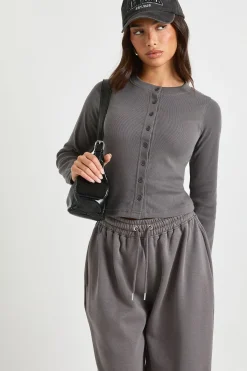 boohoo Survêtement à manches longues en petites côtes avec patte boutonnée traversante<Femme Survêtements|Survêtements