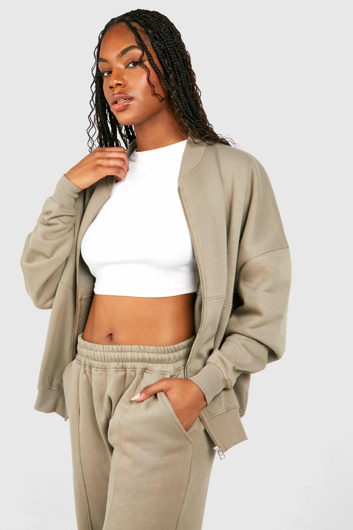 boohoo Survêtement style bomber à zip pour grande taille et pantalon droit<Femme Survêtements|Survêtements