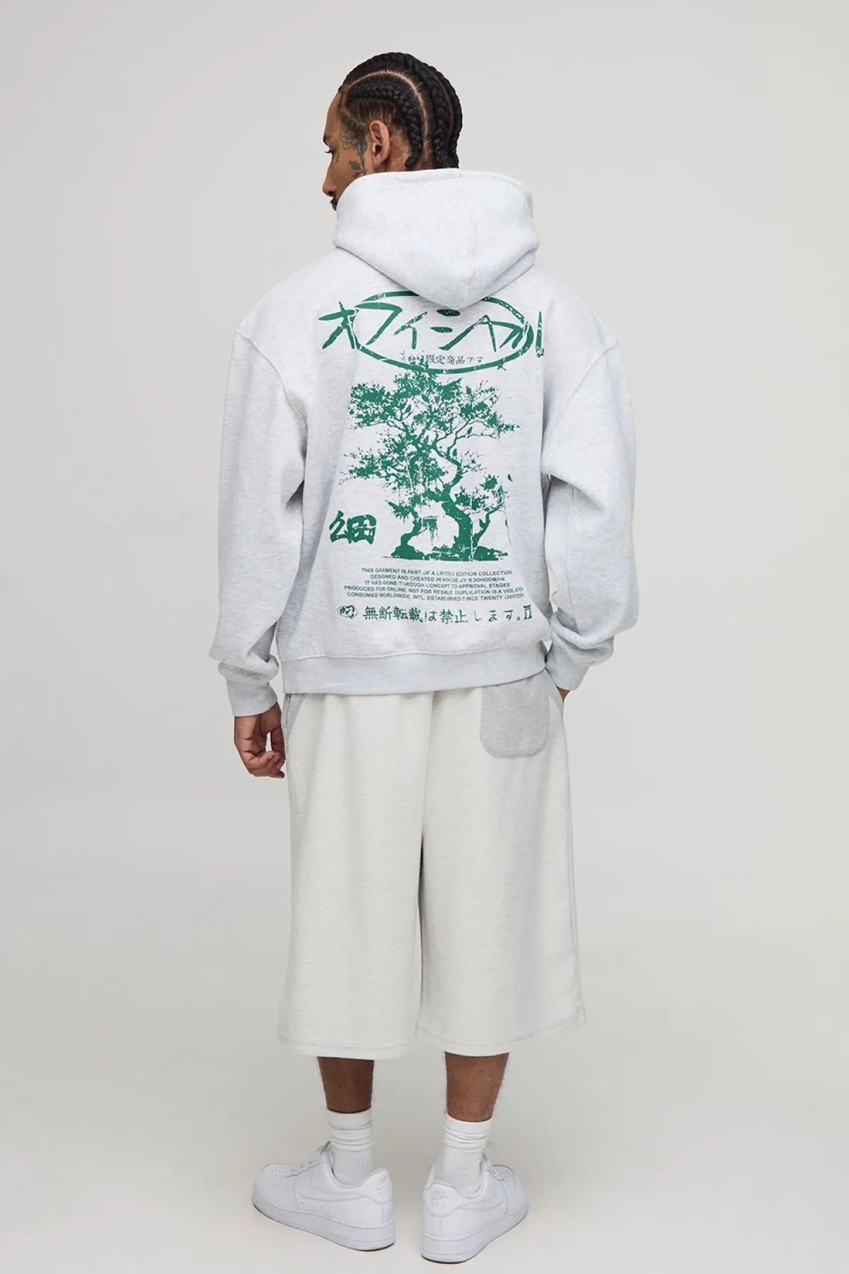 boohooMAN Sweat à capuche graphique Bonsai oversize<Homme Sweats À Capuche Et Sweatshirts|Sweats À Capuche Grande Taille