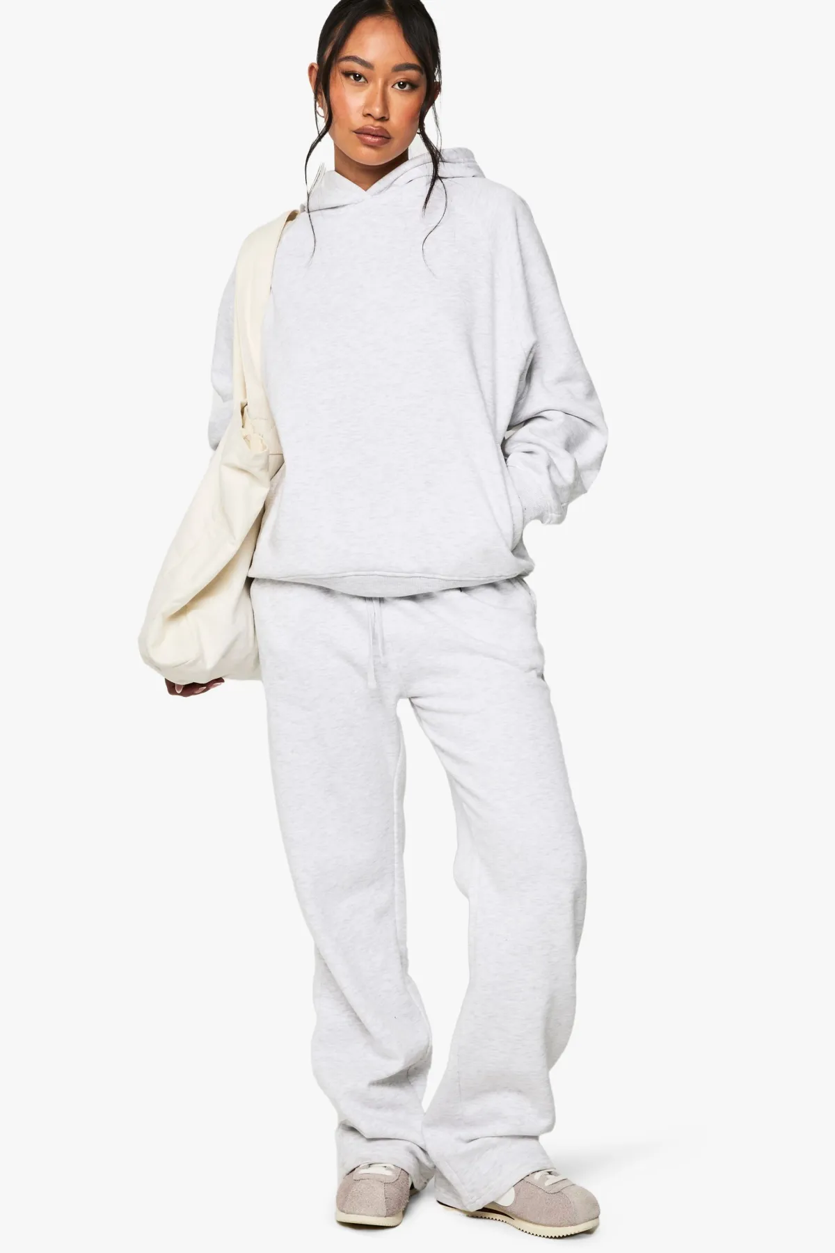 boohoo Sweat à capuche oversize à couture raglan<Femme Basiques|Sweats À Capuche Et Sweats