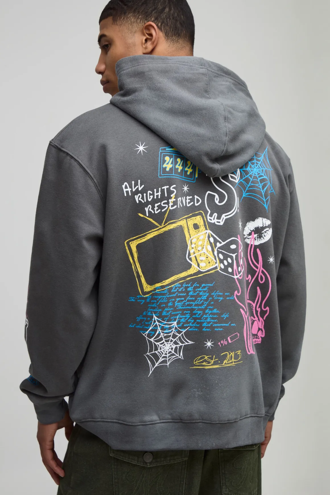 Sweat à capuche oversize en charcoal lavé, à imprimé doodle