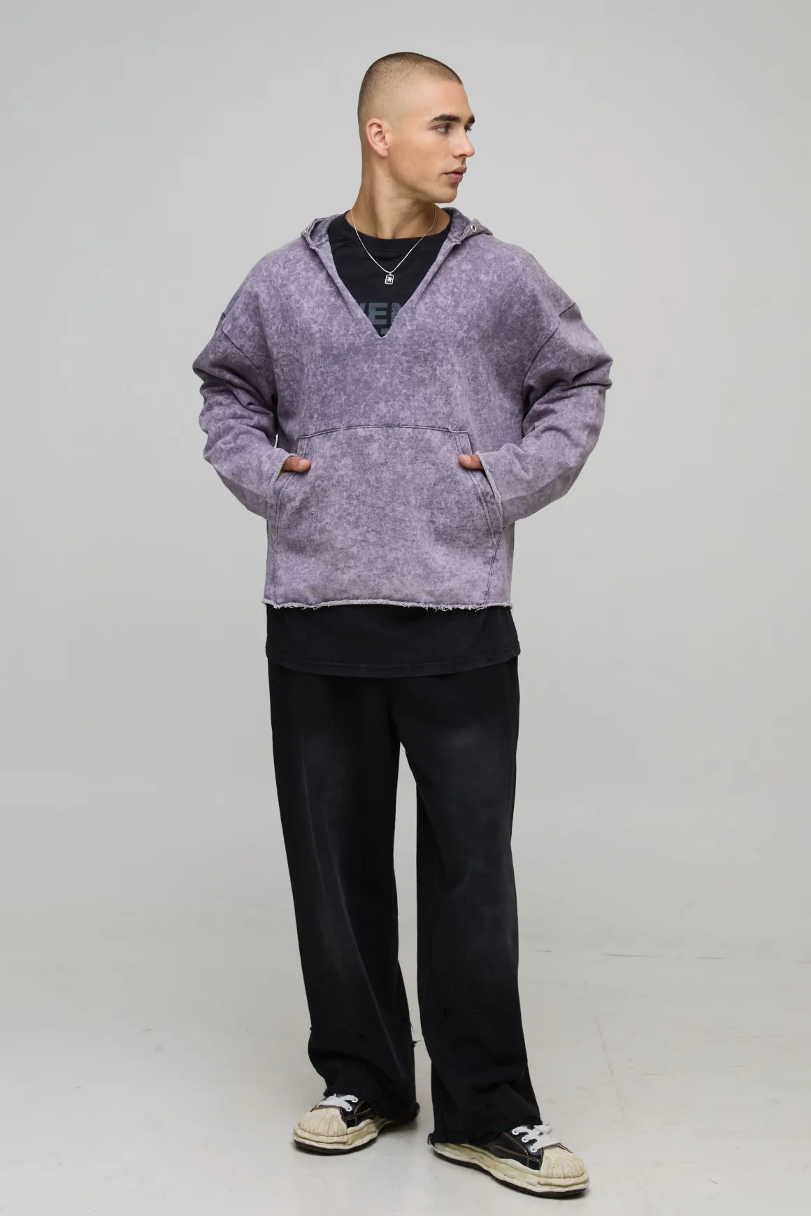 Sweat à capuche oversize à épaules tombantes, col en V, délavé et vieilli