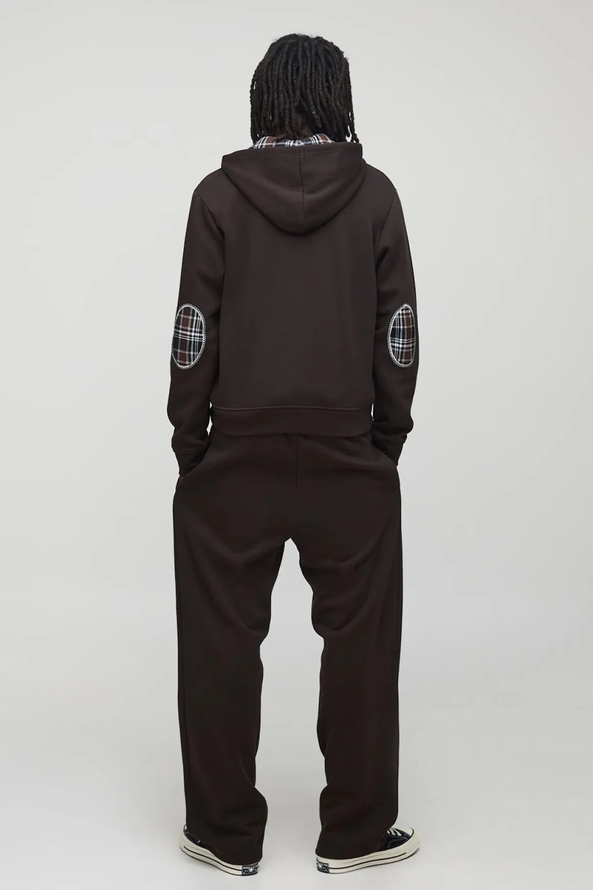 Sweat à capuche zippé avec appliqué motif à carreaux chocolat