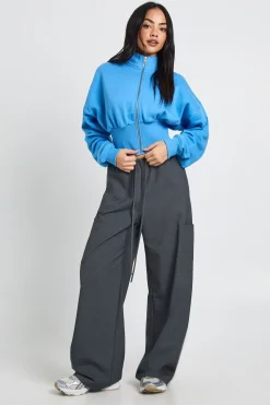 boohoo Sweat à Casynthétiqueche Col Montant Taille Cintrée avec Fermeture Éclair<Femme Sweats À Capuche Et Sweats|Sweats À Capuche Et Sweatshirts