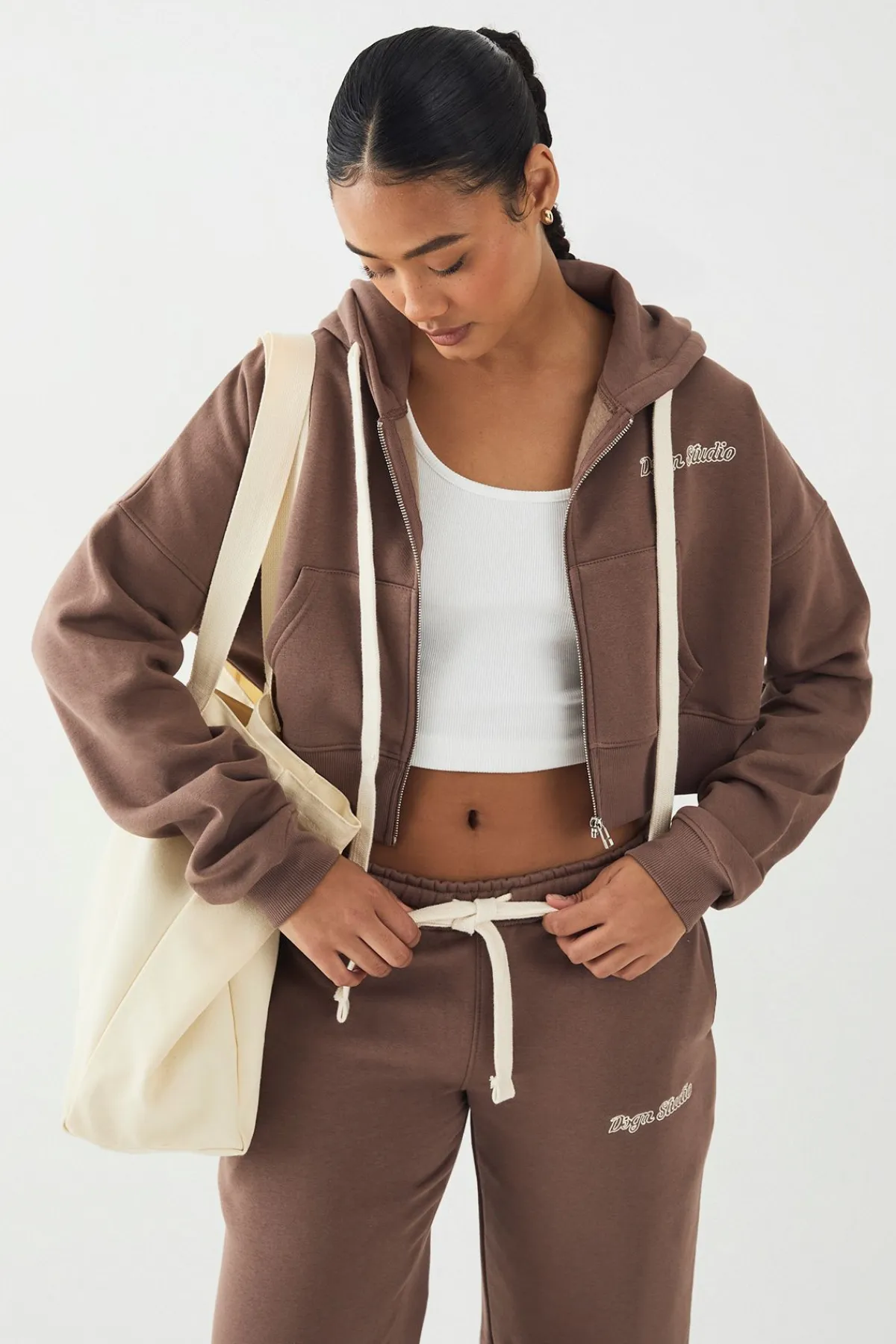 DSGN Studio Sweat à Casynthétiqueche Court Boxy avec Cordon Contrastant<Femme Sweats À Capuche Et Sweats|Dsgn Studio