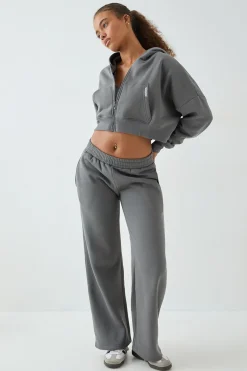 Sweat à Casynthétiqueche Court Boxy DSGN Studio