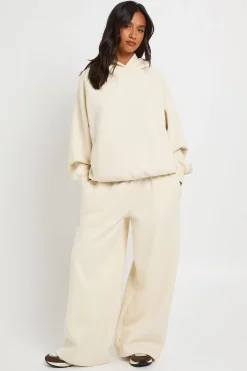 boohoo Sweat À Casynthétiqueche Oversize Court Avec Coutures Raglan Petite<Femme Sweats À Capuche Et Sweatshirts|Basiques