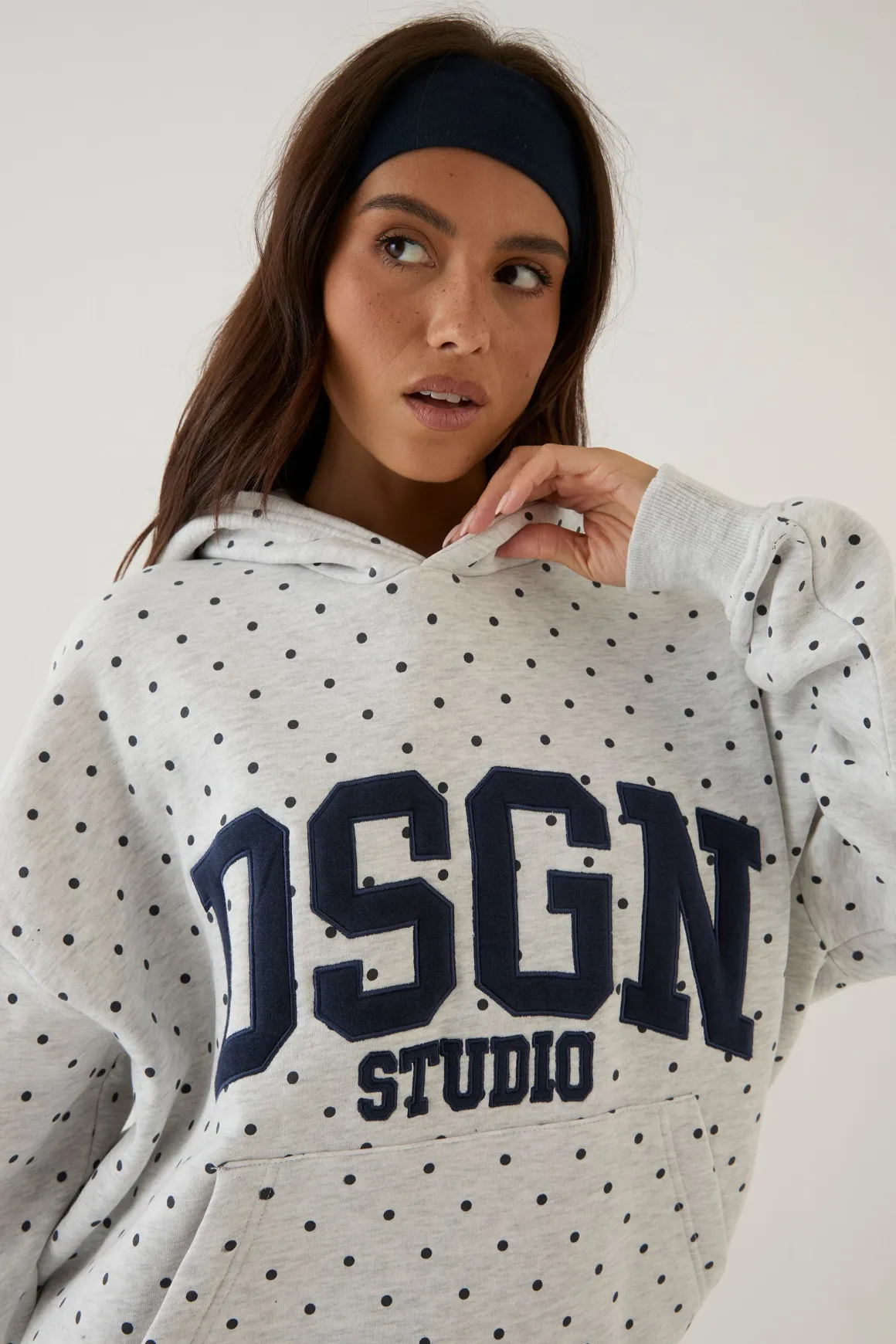 DSGN Studio Sweat À Casynthétiqueche Oversize Avec Appliqué Collegiate<Femme Sweats À Capuche Et Sweatshirts|Dsgn Studio