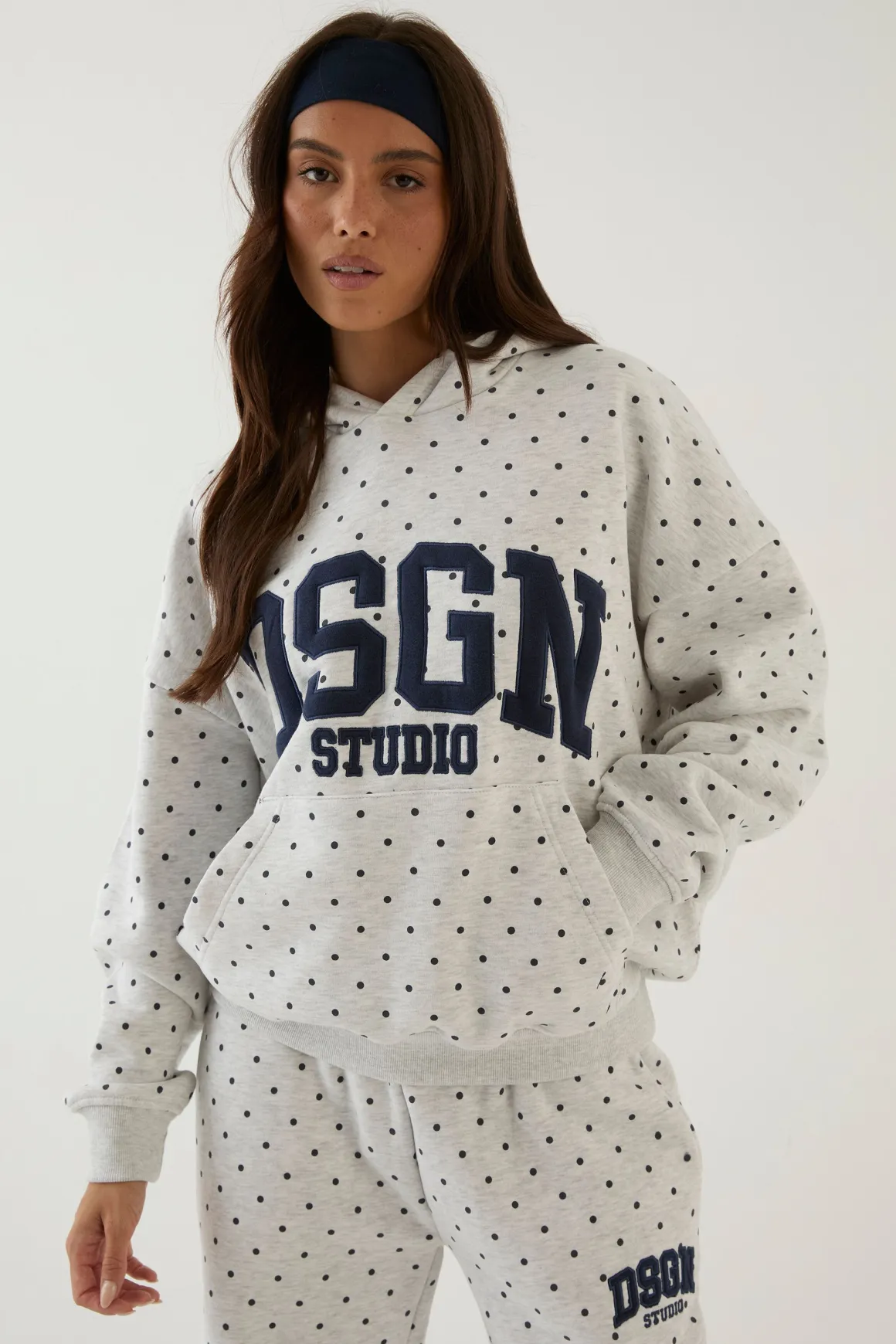 DSGN Studio Sweat À Casynthétiqueche Oversize Avec Appliqué Collegiate<Femme Sweats À Capuche Et Sweatshirts|Dsgn Studio