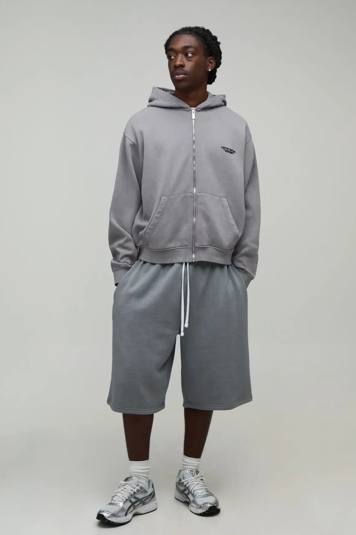 Sweat À Casynthétiqueche Oversize Boxy Édition Limitée Effet Lavé Avec Texte En Relief Et Fermeture Zippée