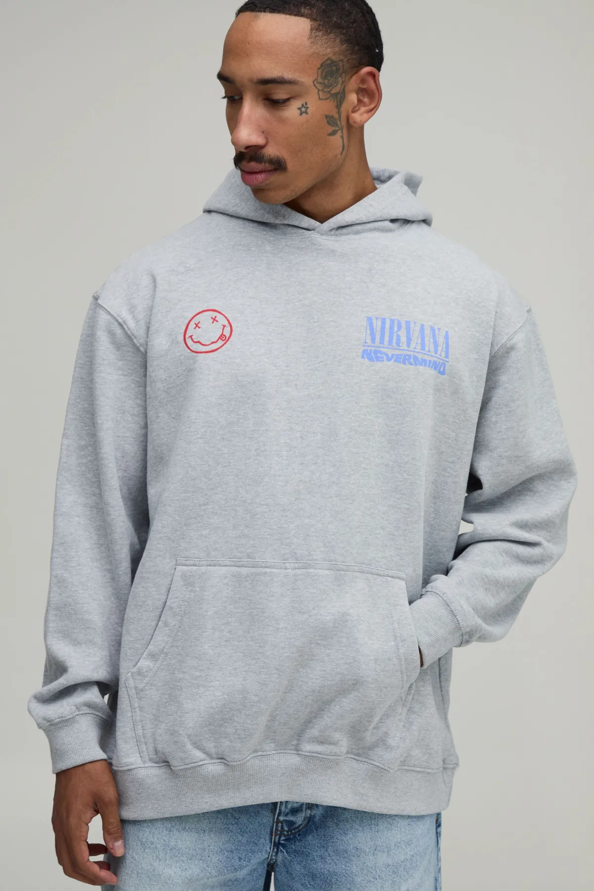 boohooMAN Sweat À Casynthétiqueche Oversize Imprimé Smiley Nirvana Sous Licence Officielle<Homme Sweats À Capuche Et Sweatshirts|Sweats À Capuche Et Sweats
