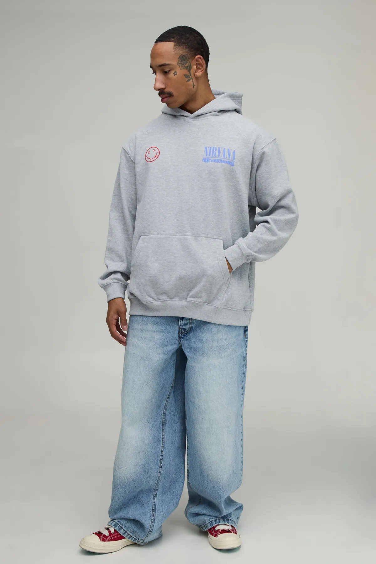 boohooMAN Sweat À Casynthétiqueche Oversize Imprimé Smiley Nirvana Sous Licence Officielle<Homme Sweats À Capuche Et Sweatshirts|Sweats À Capuche Et Sweats