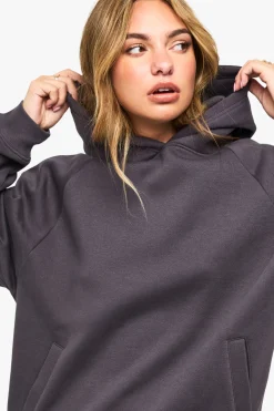 boohoo Sweat À Casynthétiqueche Oversize Petite Avec Coutures Raglan<Femme Sweats À Capuche Et Sweatshirts|Basiques