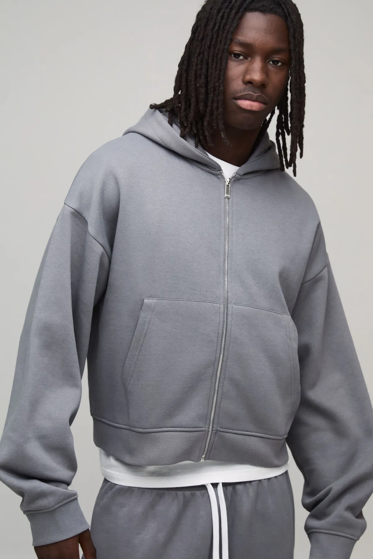 boohooMAN Sweat à Casynthétiqueche Zippé Boxy Raccourci Basique<Homme Sweats À Capuche Et Sweatshirts|Sweats À Capuche Et Sweats