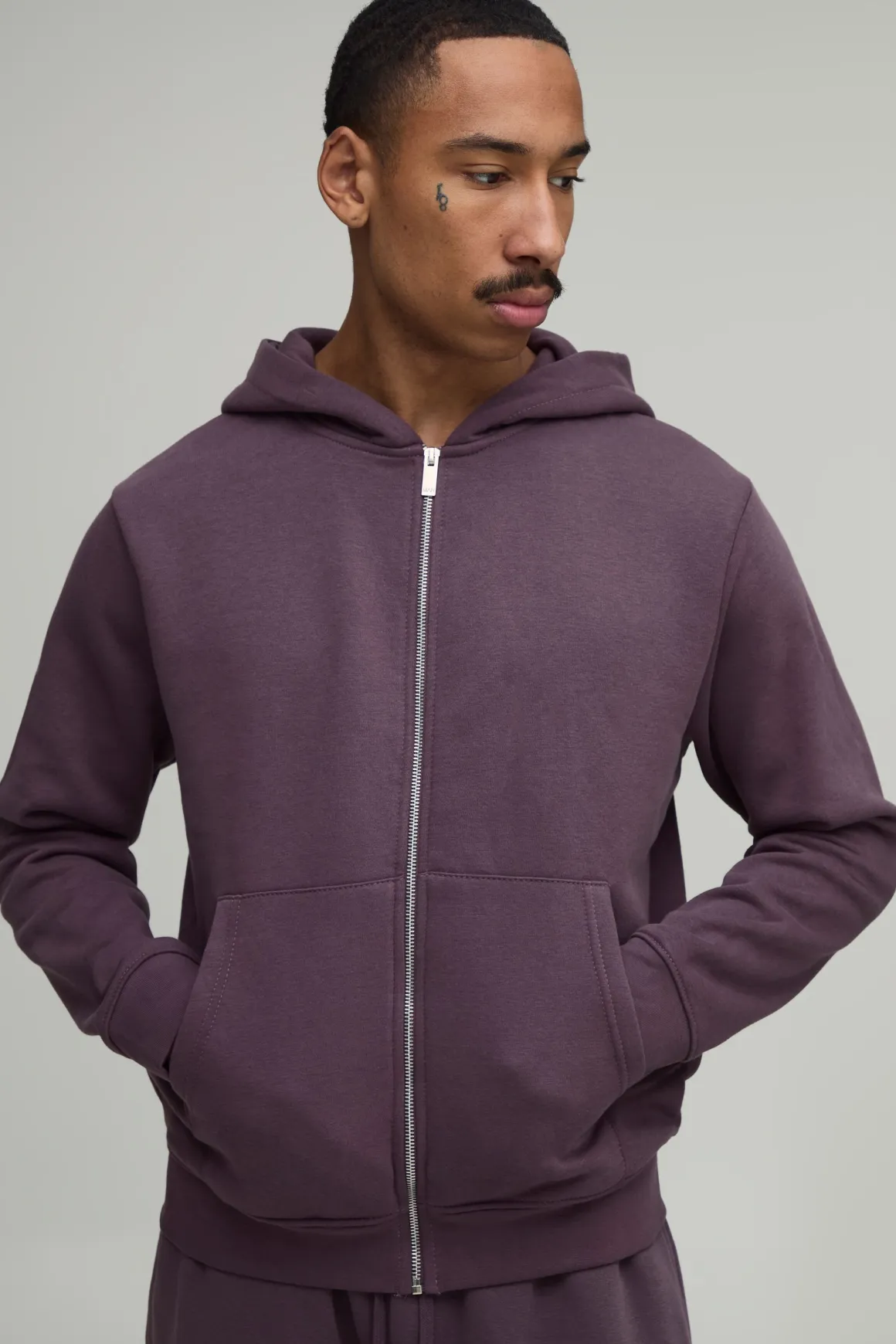 Sweat À Casynthétiqueche Zippé Coupe Regular Essential