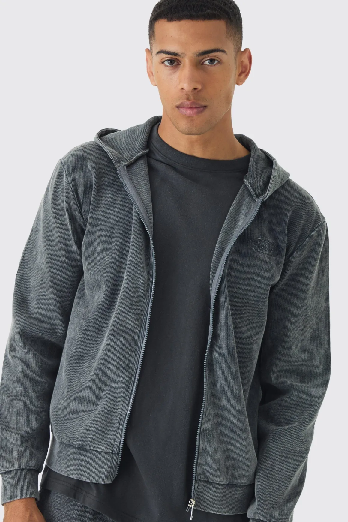 Sweat à Casynthétiqueche Zippé Homme Brodé Coupe Regular en Côtes Lavées