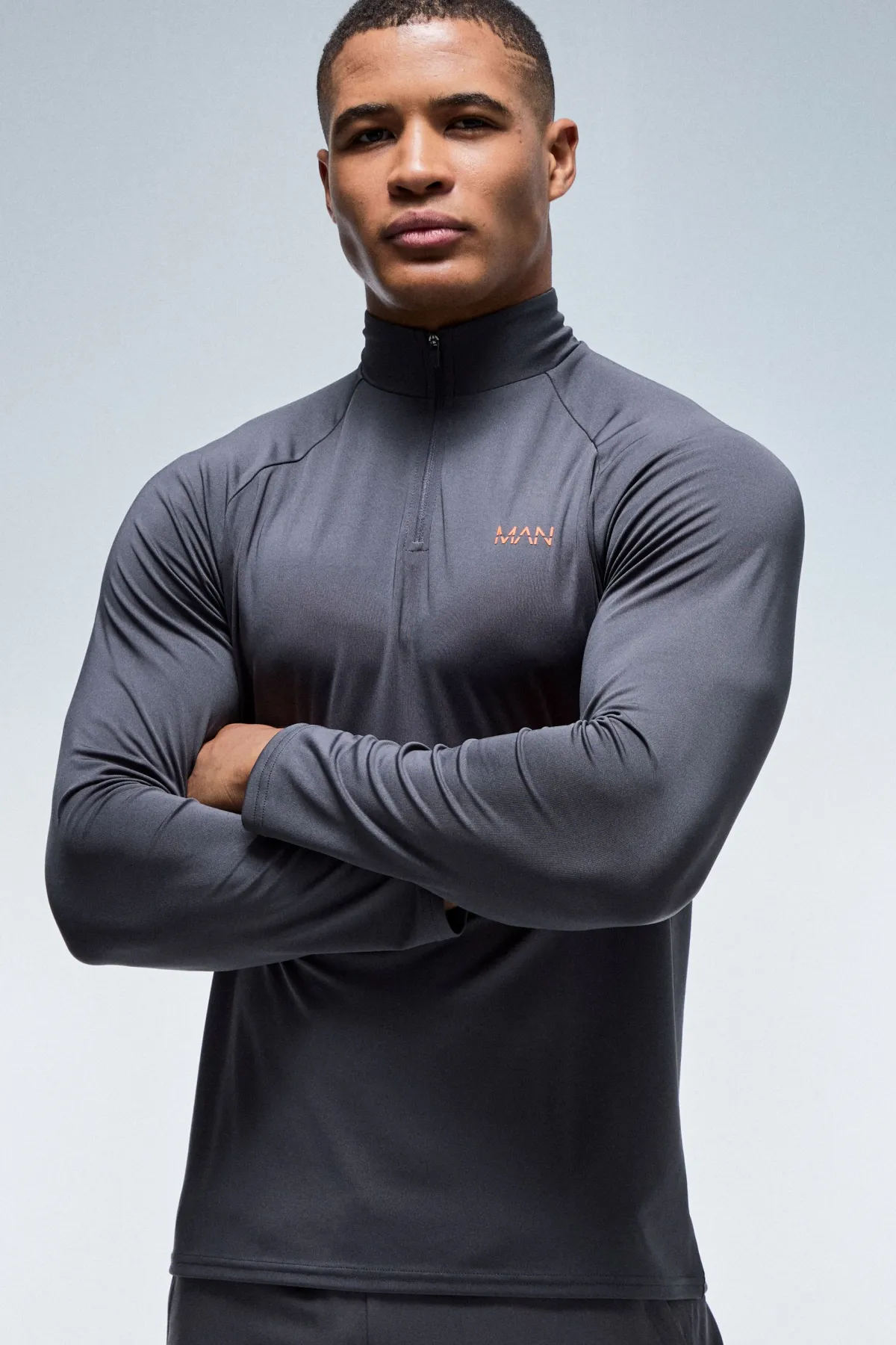 boohooMAN Sweat Performance Homme Coupe Regular Col Montant Zip 1/4 Logo Néon Active<Homme/Femme Tout Afficher Activewear|Athleisure