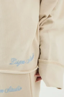 Sweat-shirt Brodé À Épaules Dénudées Dsgn Studio Script