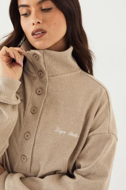 Sweatshirt DSGN Studio à Côtes Brossées avec Détail Boutons