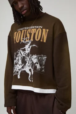 boohooMAN Sweat-shirt imprimé , rétréci, boxy, lavé, en édition limitée, western, à ourlet à fausse superposition<Homme Sweats À Capuche Et Sweatshirts|Sweats À Capuche Et Sweats