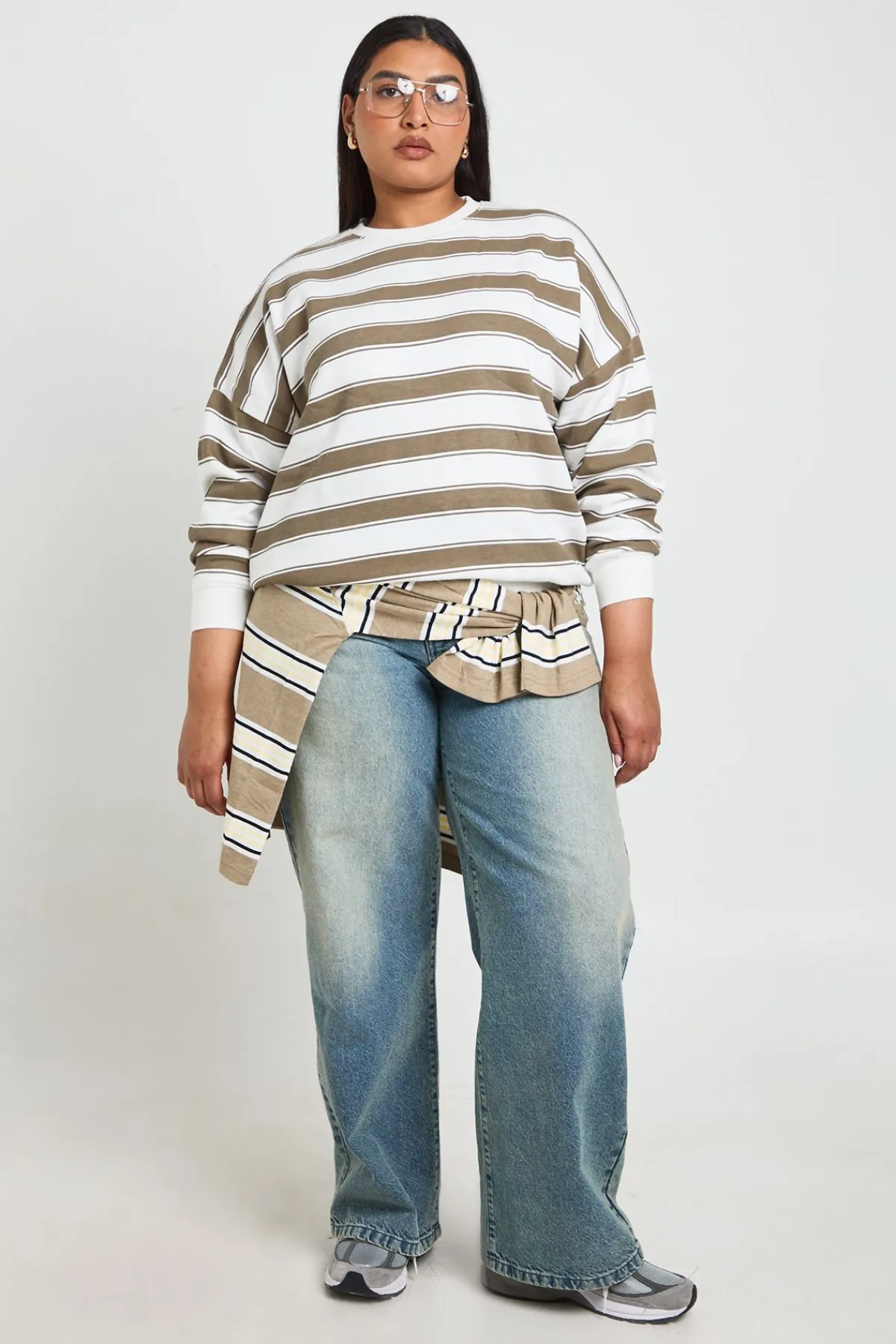 boohoo Sweat-shirt Oversize À Rayures Grande Taille<Femme Sweats À Capuche Et Sweats|Sweats À Capuche Et Sweatshirts