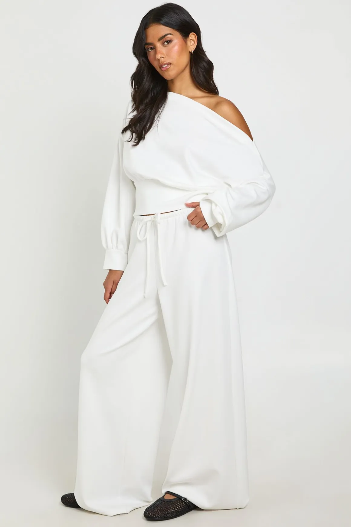 Sweatshirt Toucher Doux À Épaule Dénudée