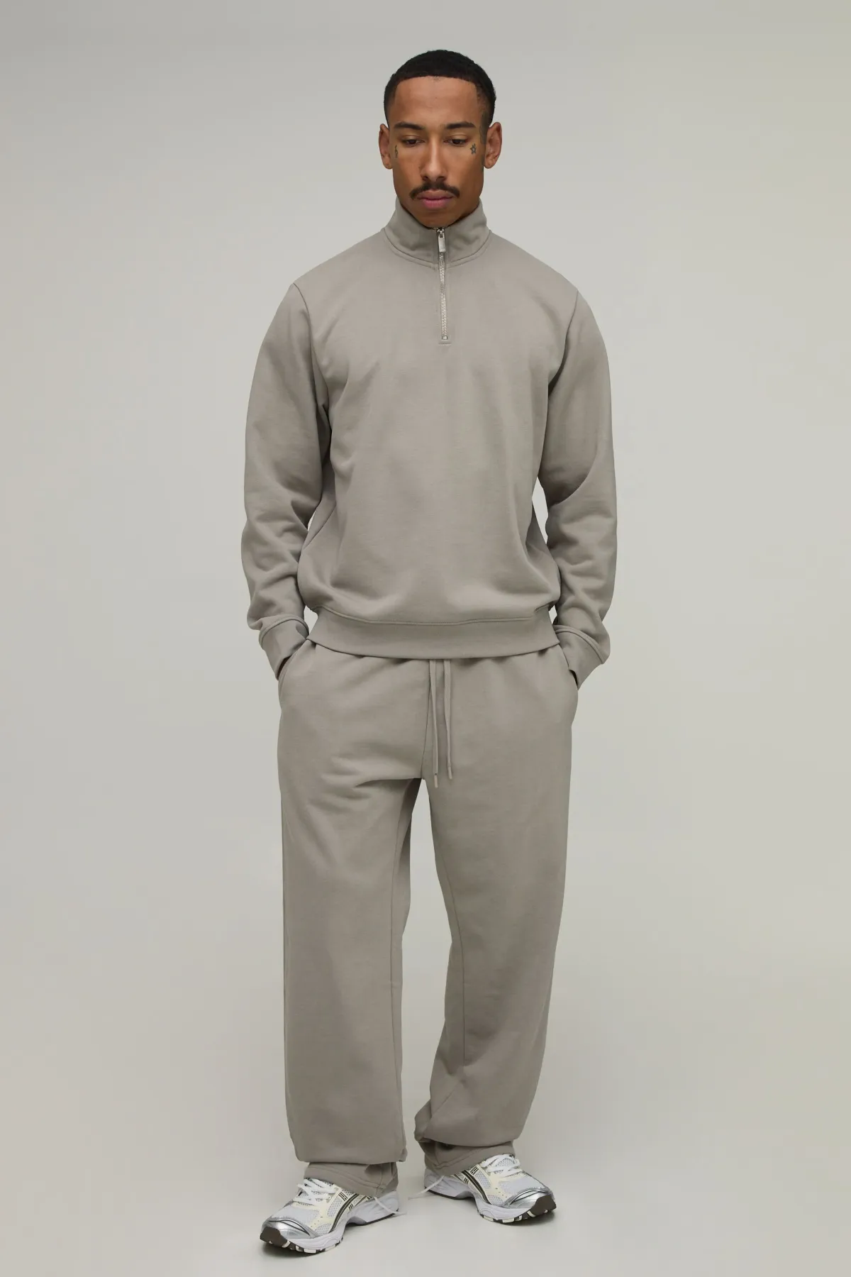 boohooMAN Synthétiquell Col Montant À Fermeture Éclair 1/4 Coupe Regular Poids Lourd<Homme Sweats À Capuche Et Sweatshirts|Sweats À Capuche Et Sweats