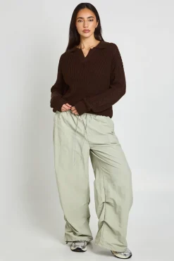 boohoo Synthétiquell Col Ouvert Maille Épaisse Encolure En V<Femme Looks Chocolat|Pulls Et Gilets