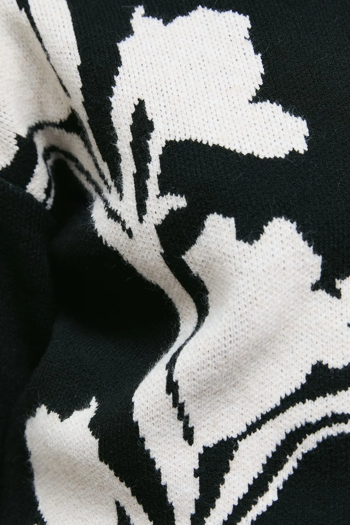 Oasis synthétiquell Col Rond à Motif Jacquard Floral<Femme Pulls Et Gilets|Toutes Les Mailles