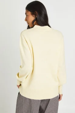 boohoo Synthétiquell Col V En Maille Douce Pour Grandes Tailles<Femme Pulls Et Gilets|Toutes Les Mailles