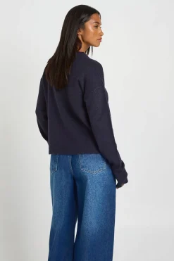 boohoo Synthétiquell En Maille Col Rond Petite<Femme Pulls Et Gilets|Toutes Les Mailles