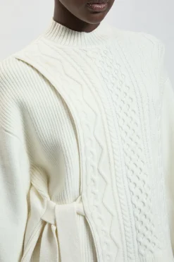 Synthétiquell En Maille Torsadée Mélange Viscose Avec Détail Cache-cœur