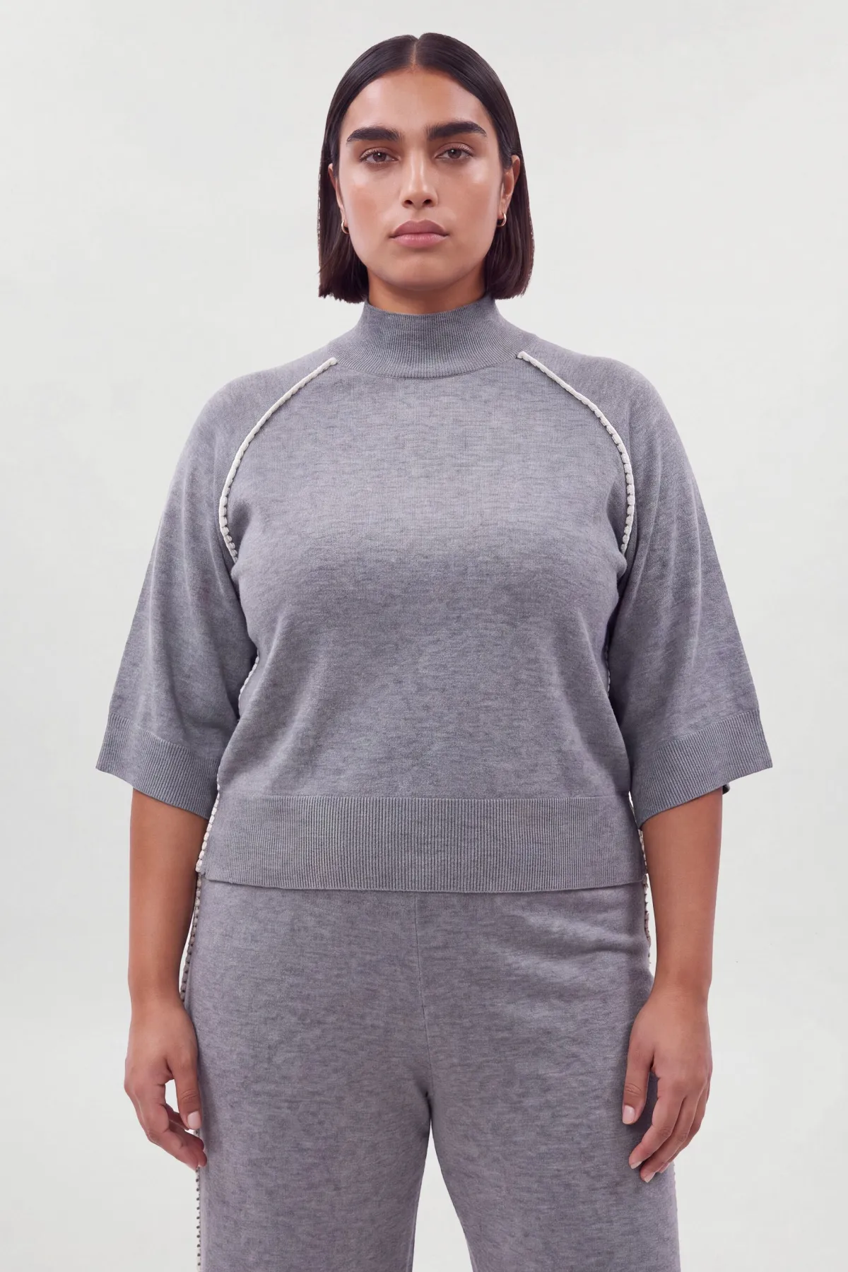 KarenMillen Synthétiquell Grande Taille Manches Courtes En Maille Avec Détail Point De Feston<Femme Pulls Et Gilets|Toutes Les Mailles