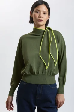 Synthétiquell Petite En Viscose Tricotée Avec Cravate