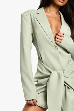 boohoo Tailleur structuré blazer robe avec détail drapé<Femme Tailleurs|Robes À Manches Longues