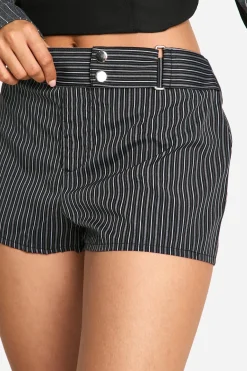 boohoo Tailored Pinstripe Micro Shorts<Femme Shorts