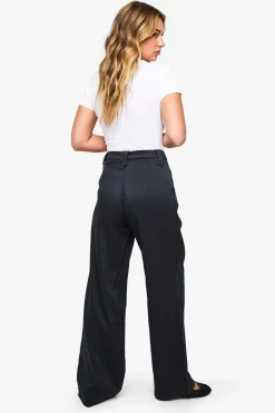Tailored Straight Leg Trouser