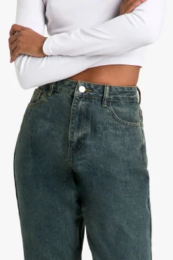 boohoo Tall 34 Inch Basic Straight Leg Jeans<Femme Denim|Jeans