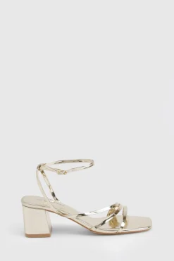 boohoo Talons bas à bloc avec détails à triple bride< Chaussures Festives|Chaussures À Talons