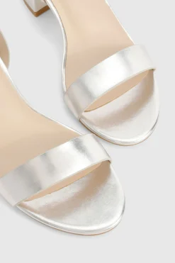 boohoo Talons Bas à Bloc Métallique Coupe Large Discrets< Chaussures Festives|Chaussures À Talons