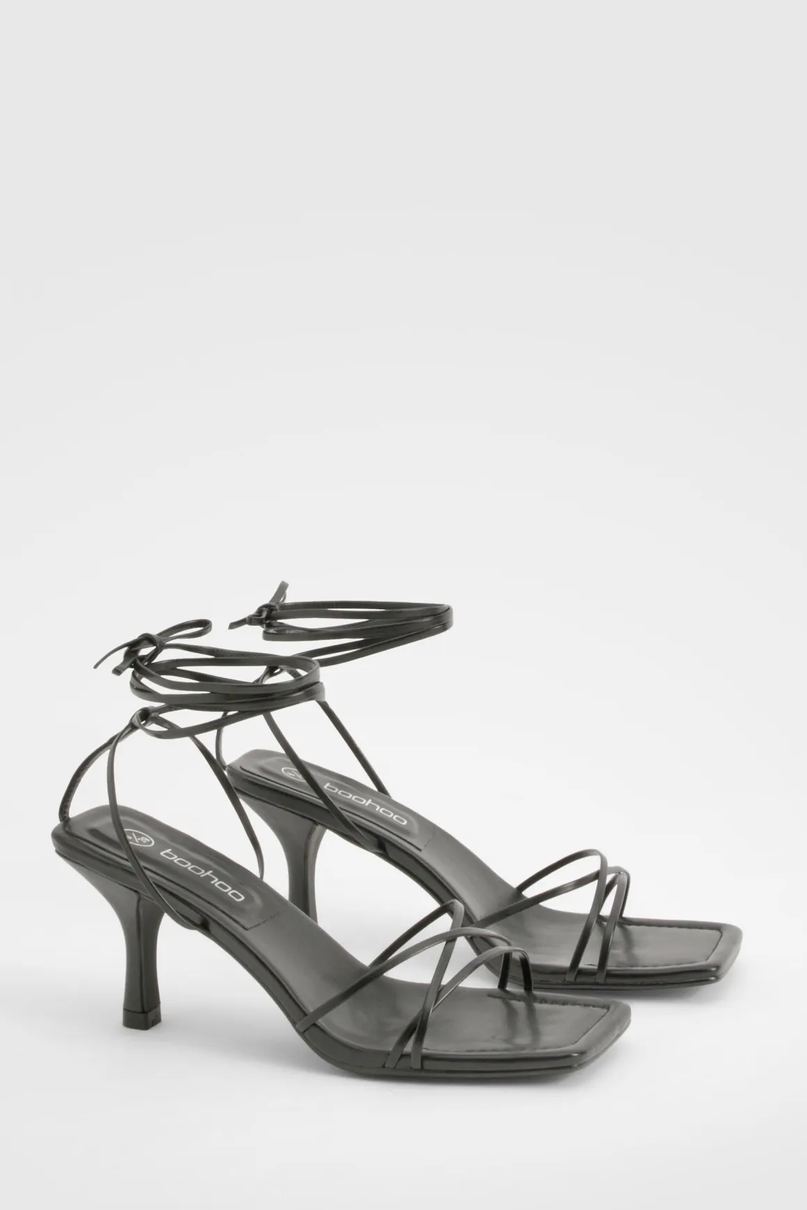 Talons bas à brides fines enveloppantes