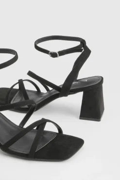 boohoo Talons Bloc À Brides En Synthétique Coupe Large< Chaussures Festives|Chaussures À Talons