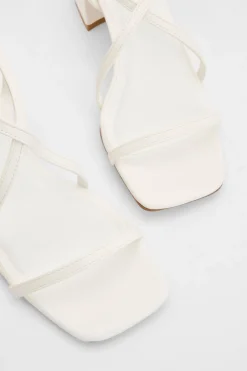 Talons À Bloc Mi-hauteur Avec Brides Croisées Sur Le Devant